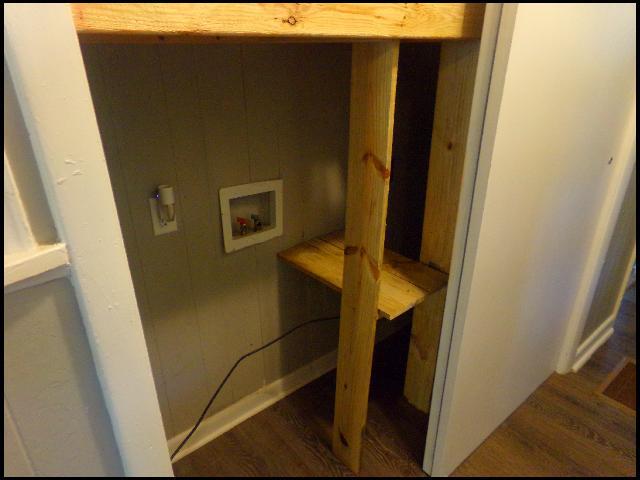 Building Photo - 7410 Valley Dr