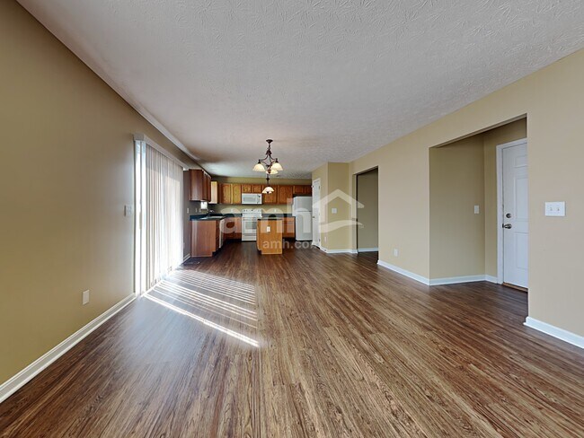 Building Photo - 1468 Vanderlyn Ct