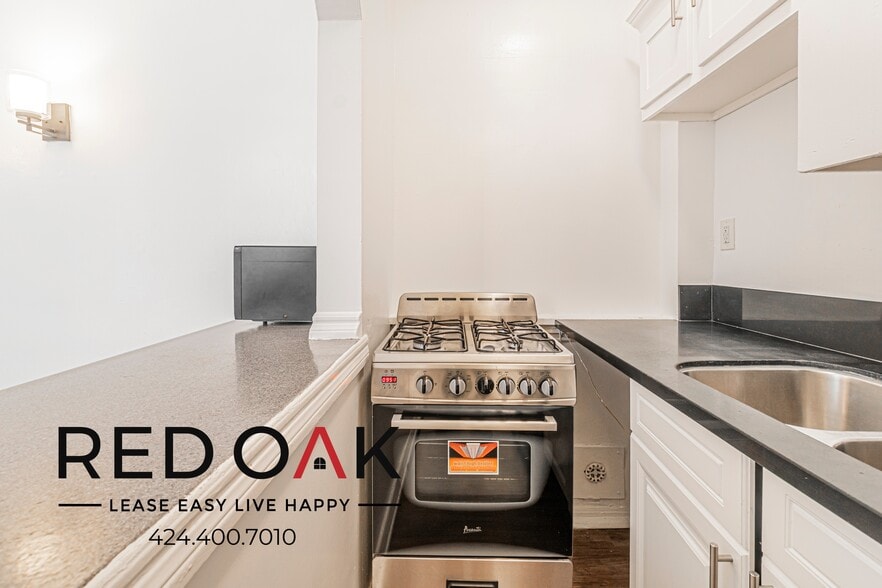 Building Photo - 535 S Gramercy Pl