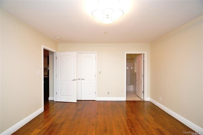 Building Photo - 69-14 41st Ave