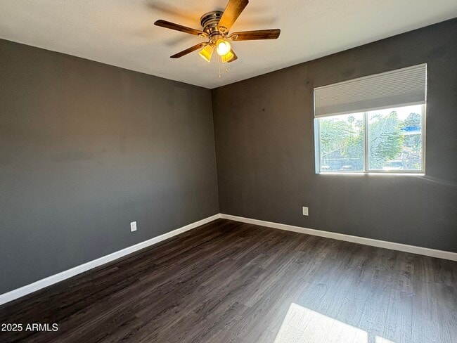 Building Photo - 808 N 95th Dr