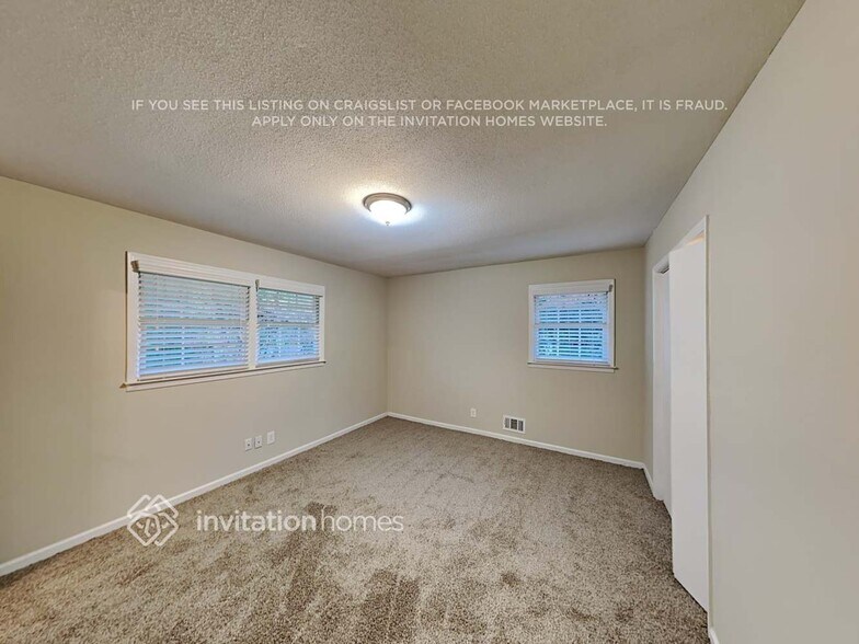 Building Photo - 1271 Little Acres Pl NE