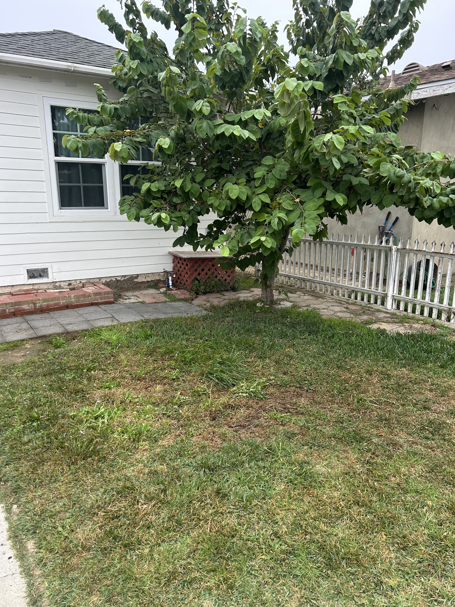 Building Photo - 4600 W 170th St