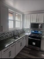 Building Photo - 15433 Myrtle Ave