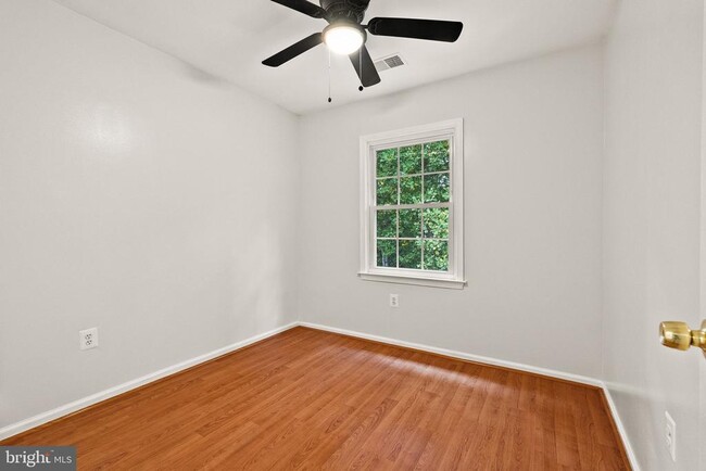 Building Photo - 7918 Pebble Brook Ct