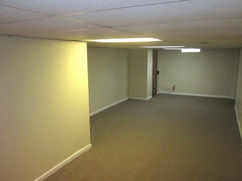 Building Photo - 3431 W Colette Ct