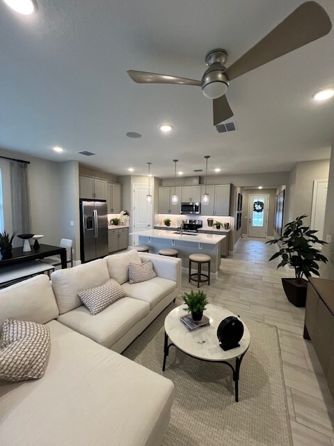 Building Photo - 1683 Sugarbelle Cir