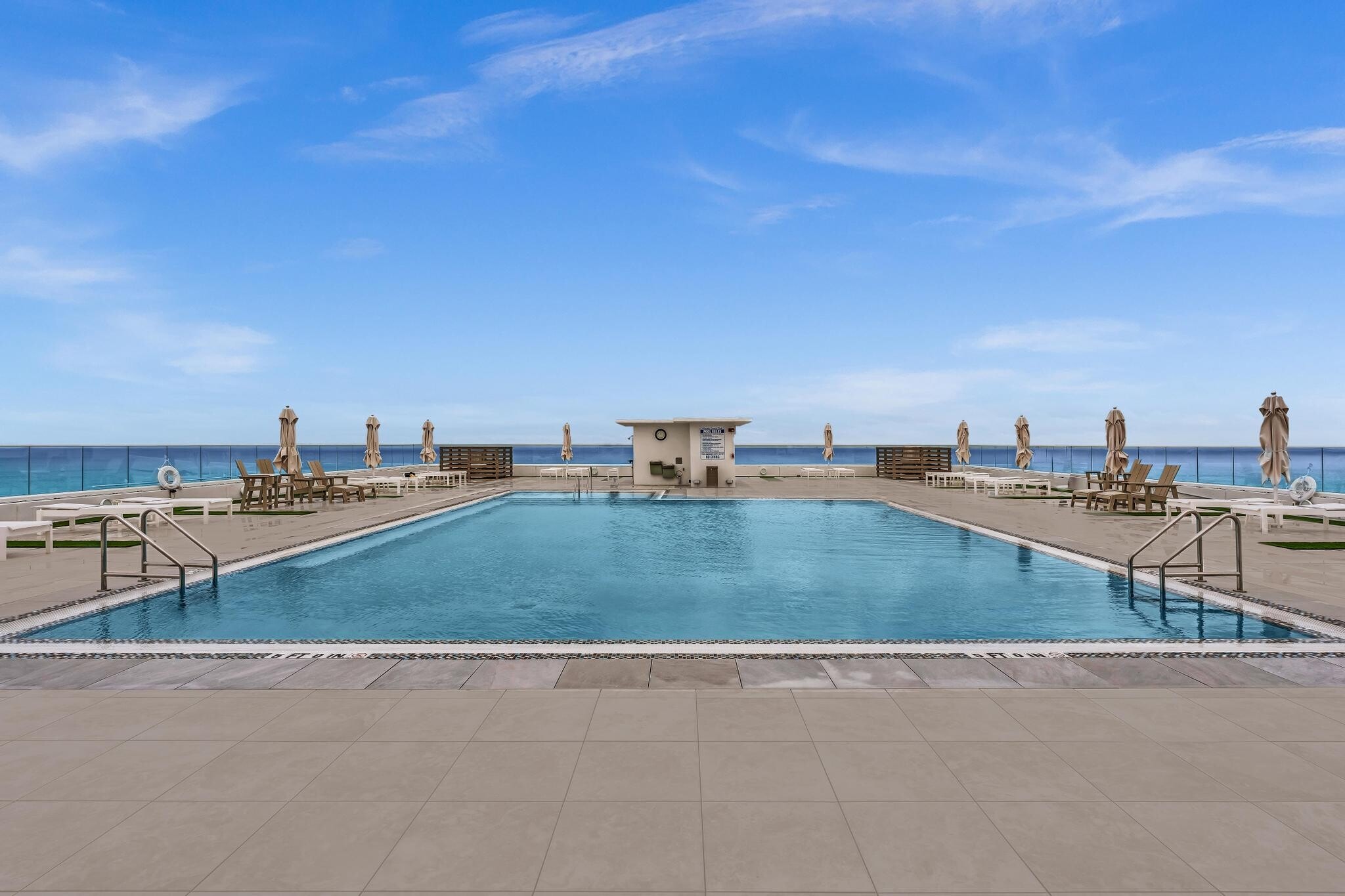 Building Photo - 4020 Galt Ocean Dr