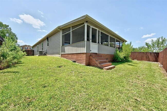 Building Photo - 451 New Bridge Dr