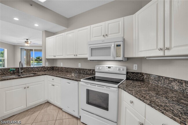 Building Photo - 6560 Huntington Lakes Cir