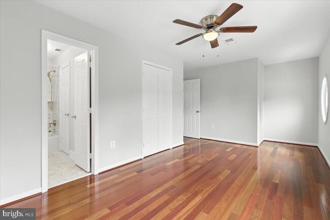 Building Photo - 1562 Kingstream Cir