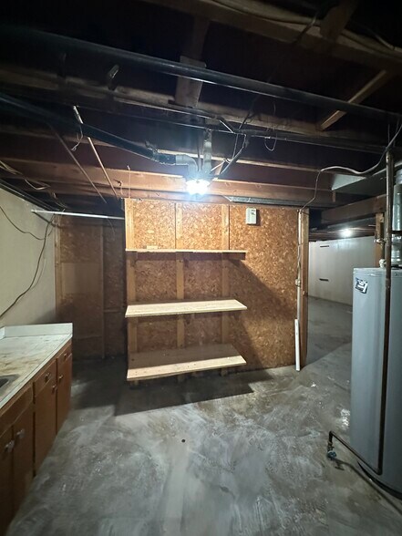 Building Photo - 991 Deerfield Ct