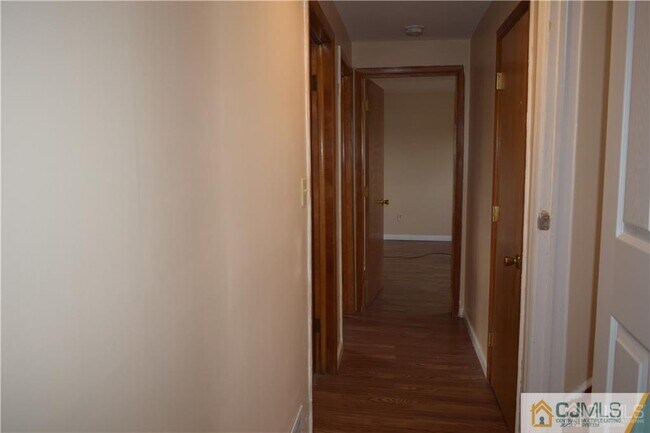 Building Photo - 5098 Scott St