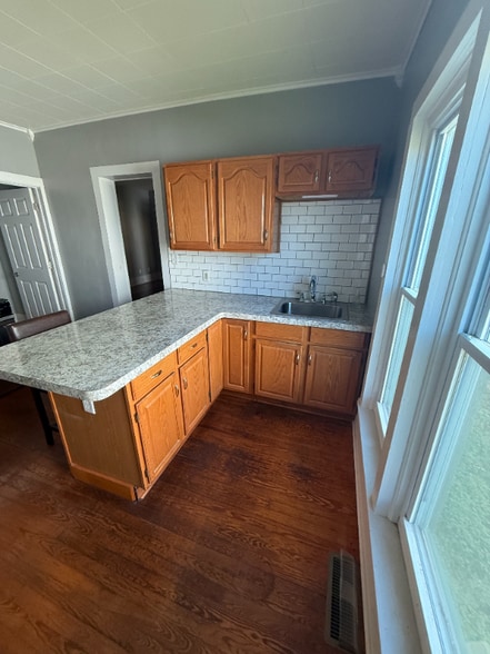 Primary Photo - 48 South St