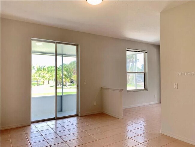 Building Photo - 2301 Goya Dr