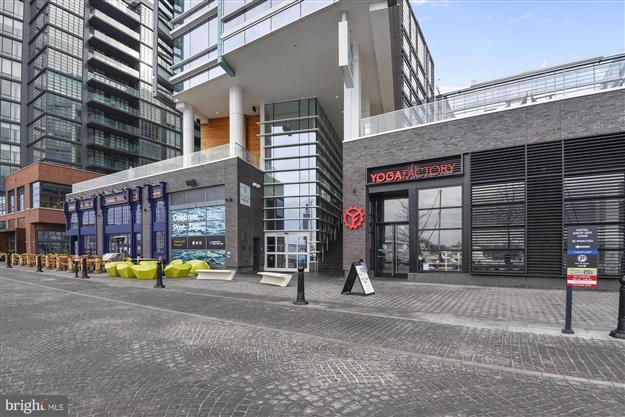 Building Photo - 800 4th St SW