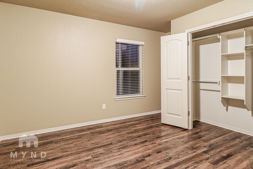 Building Photo - 158 Harvick Cir