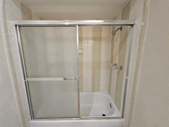 Building Photo - 4708 Woodfield Dr