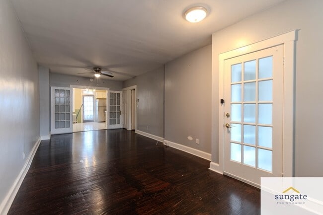 Building Photo - 414 Elrino St