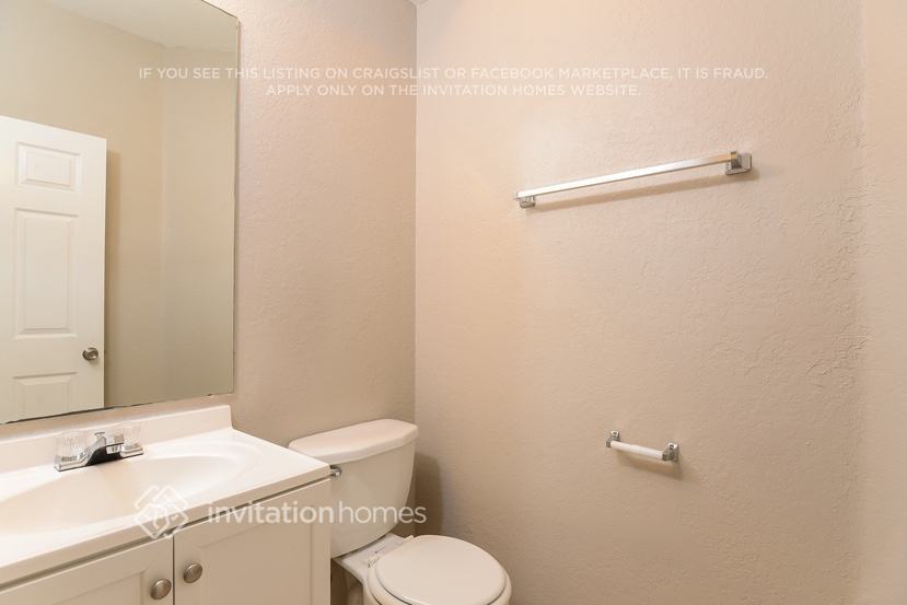Building Photo - 1314 Vinetree Dr