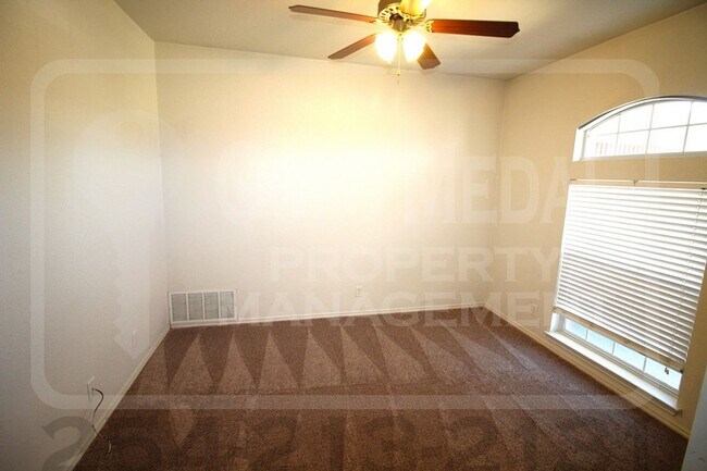 Building Photo - 4302 Hank Dr