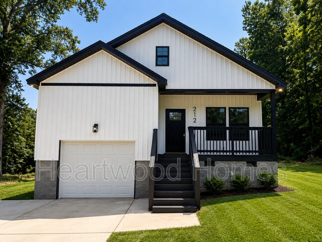Building Photo - 212 Lincolnshire Blvd