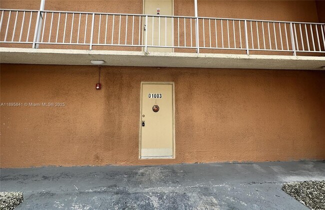 Building Photo - 17500 NW 68th Ave