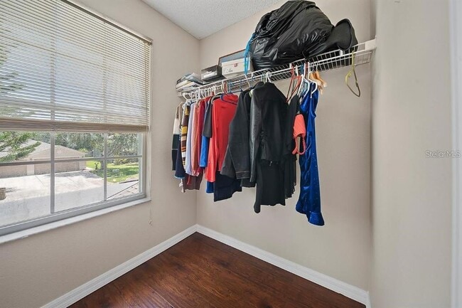 Building Photo - 3304 Amberley Park Cir