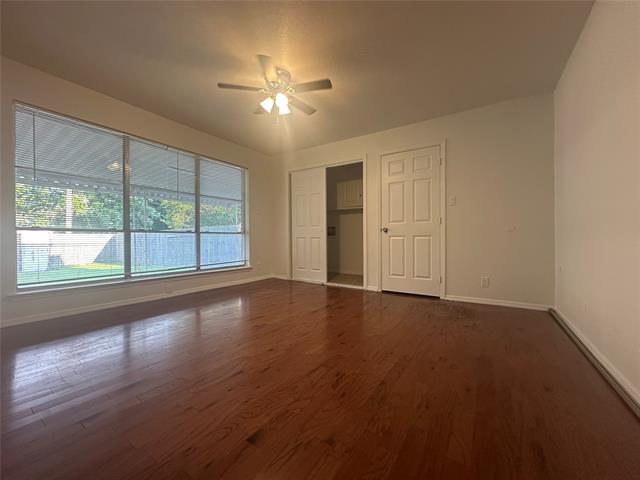 Building Photo - 304 N Central Expy