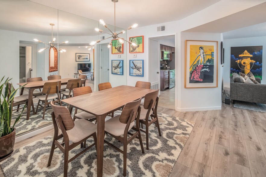 Dining Room - 5221 N 24th St