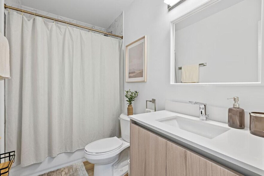 Building Photo - 1558 NW 1st St