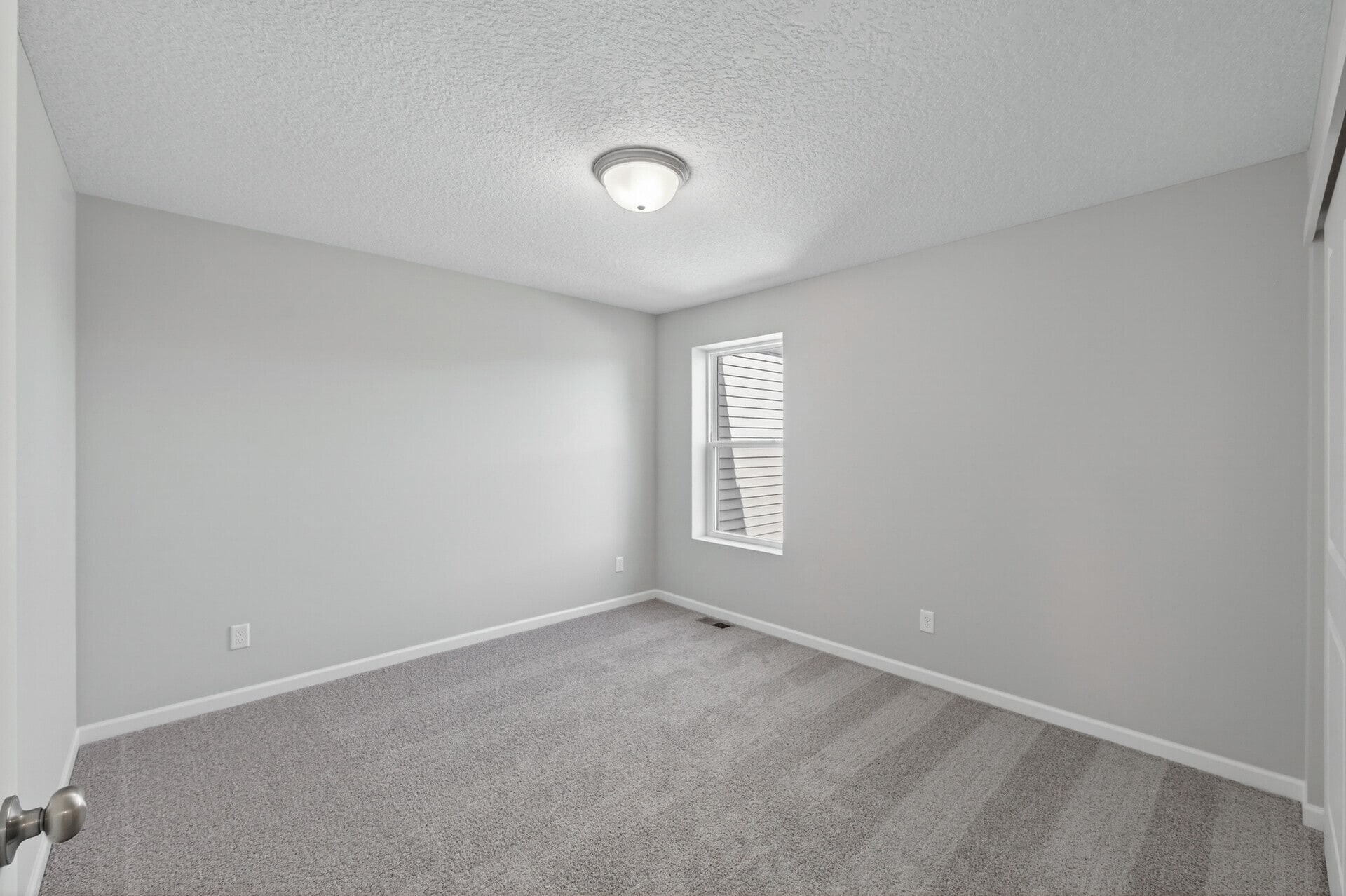 Building Photo - 14876 Willemite Way NW