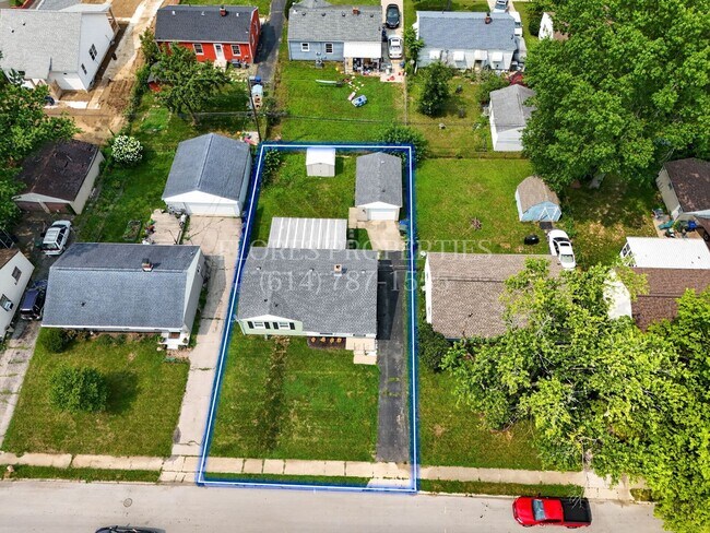 Building Photo - 1136 Pauline Ave