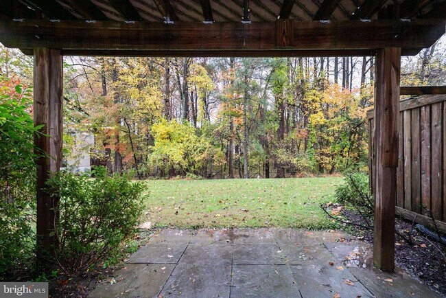 Building Photo - 14 Tivoli Lake Ct