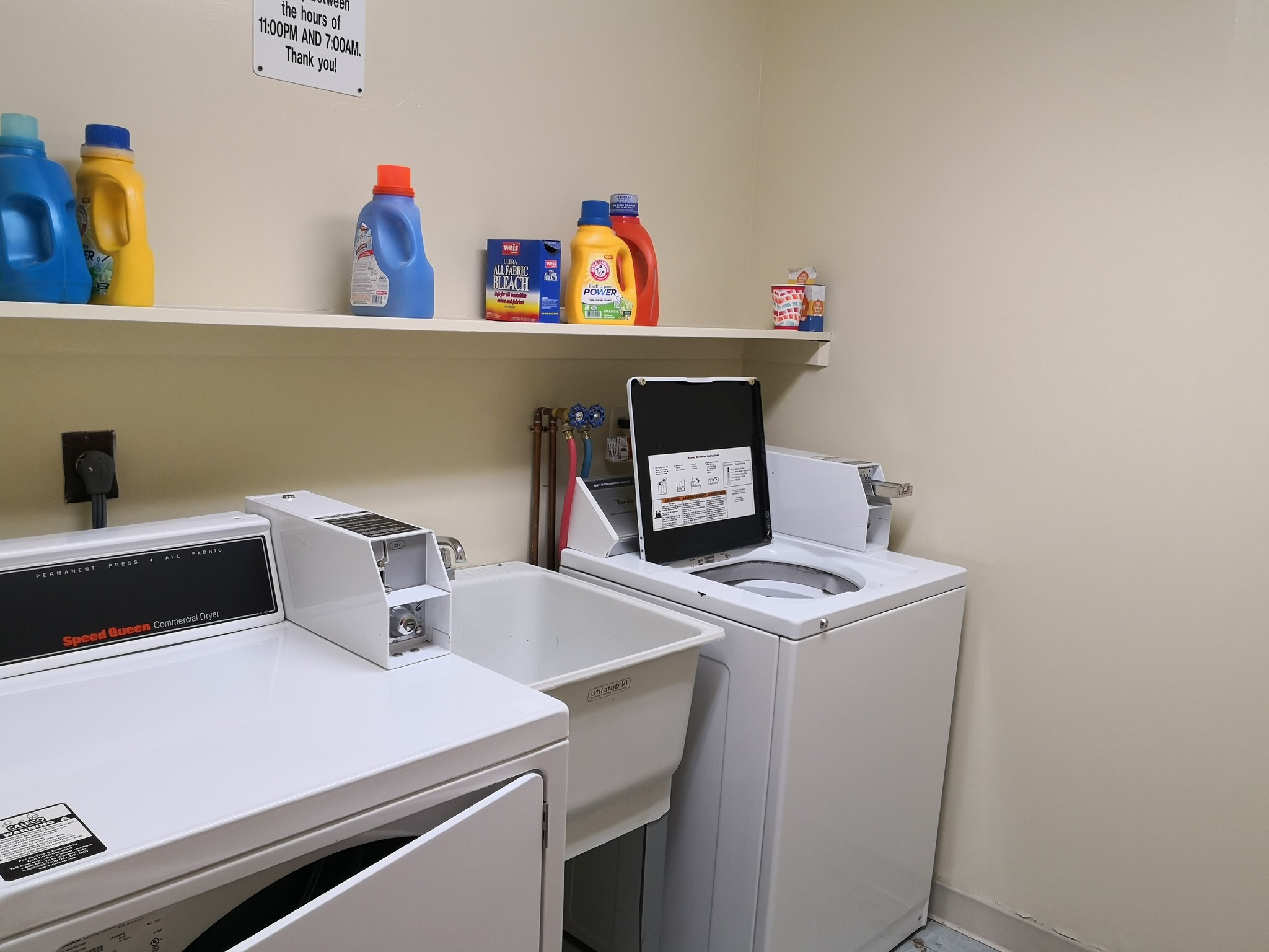 Washer/Dryer - 808 Stratford Dr