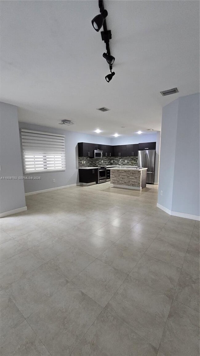 Building Photo - 10320 NW 70th Terrace