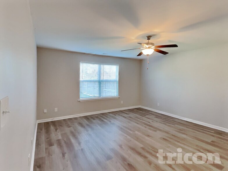 Building Photo - 3723 Burdette Wy.