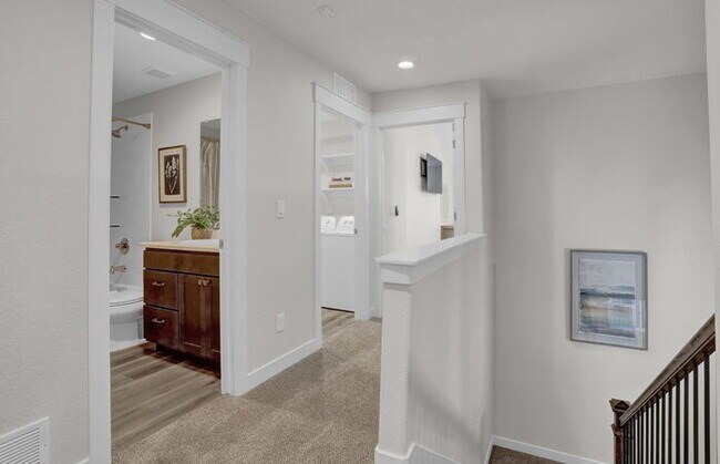 Building Photo - 3719 Venice Grove
