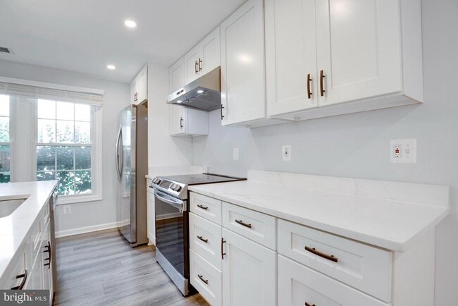 Building Photo - 13639 Clarendon Springs Ct