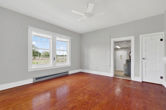 Building Photo - 3021 Co Rd 467