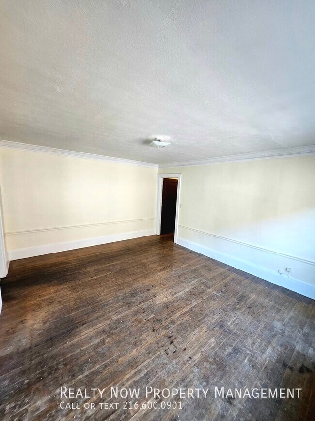 Building Photo - 2453 Overlook Rd