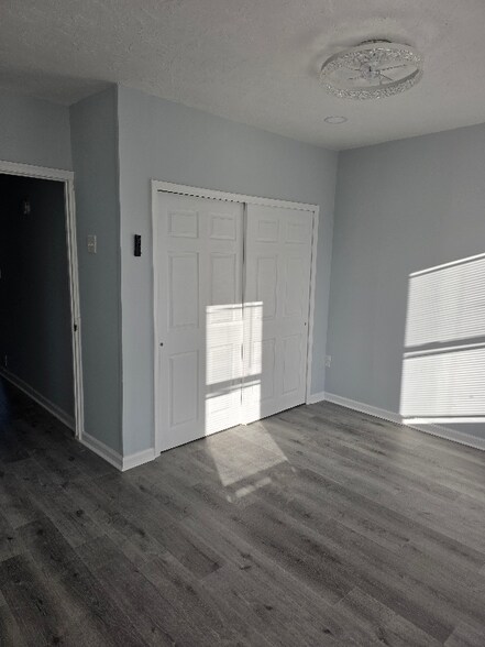 Building Photo - 2021 Granite St