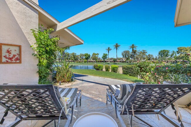 Building Photo - 24 Columbia Dr