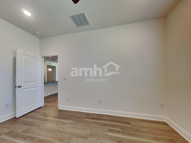 Building Photo - 6387 Atlantic Bch Ave