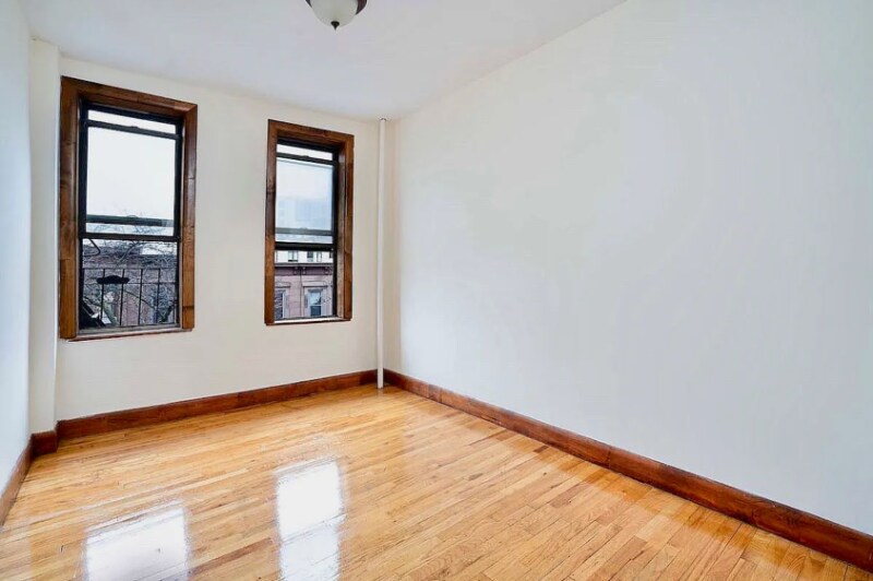 Building Photo - 203 17th St