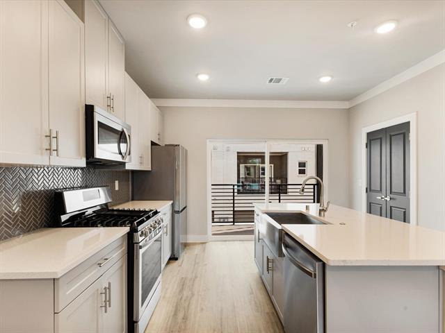 Building Photo - 3312 Santee St