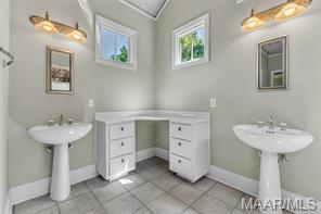 Building Photo - 9855 Bent Brook Dr