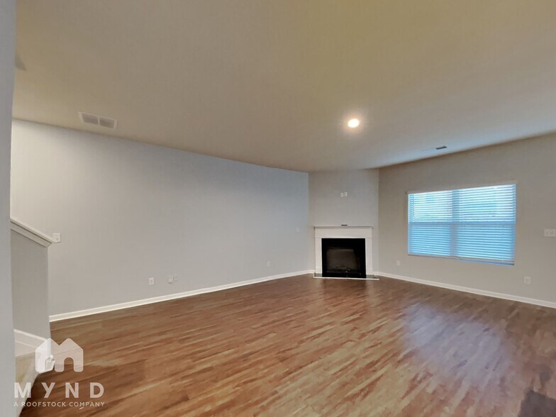 Building Photo - 1610 Labonte Pkwy