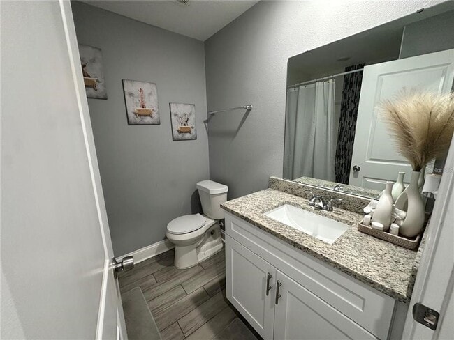 Building Photo - 943 Derbyshire Dr