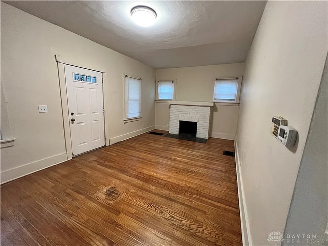 Building Photo - 3234 Oakridge Dr